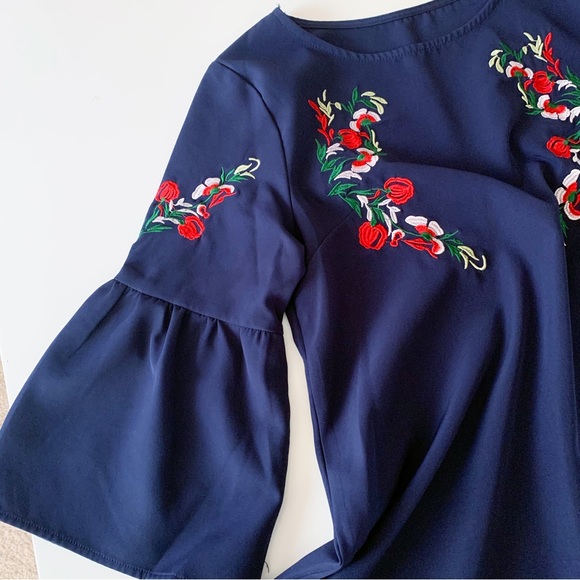 Floerns bell sleeve embroidered tunic dress navy size medium - Picture 7 of 7